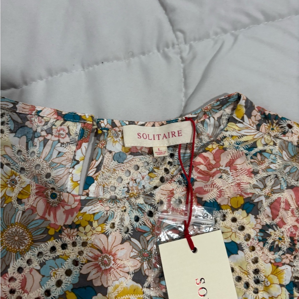 Solitaire Vibrant Floral Top - Picture 3 of 4